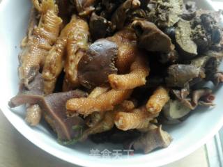 卤鸡爪的做法步骤：4