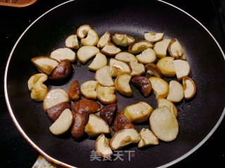 蚝油木耳杏鲍菇的做法步骤：2