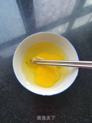 油麦菜炒鸡蛋的做法步骤：2
