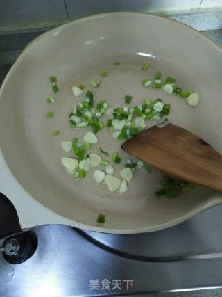 西红柿芝麻酱炒豇豆的做法步骤：6