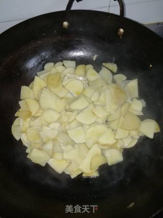 家常干锅土豆片的做法步骤：5