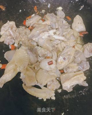辣焖三黄鸡的做法步骤：4
