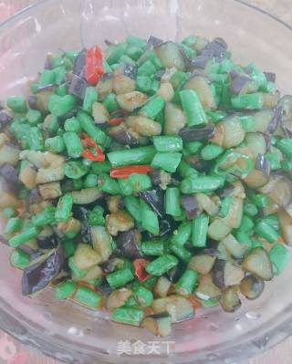 长豆角炒茄子的做法步骤：5