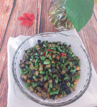 长豆角炒茄子的做法步骤：6