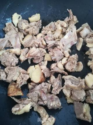 红焖鸭肉的做法步骤：4