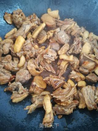 红焖鸭肉的做法步骤：5