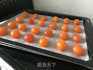 蛋黄酥的做法步骤：4
