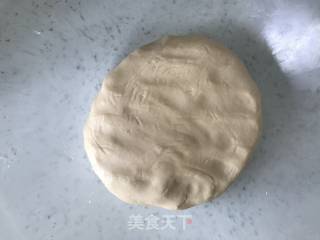 蛋黄酥的做法步骤：8