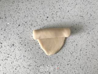 蛋黄酥的做法步骤：16