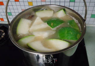 薏米茨实猪骨煲冬瓜汤的做法步骤：10