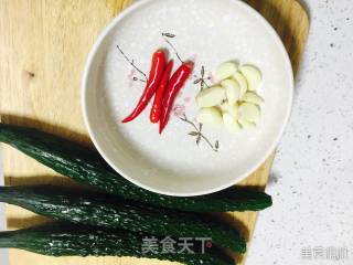 酱黄瓜的做法步骤：1