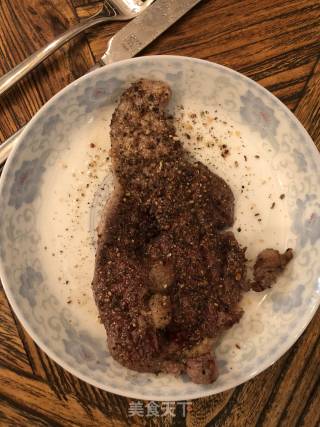 煎原切牛排的做法步骤：7