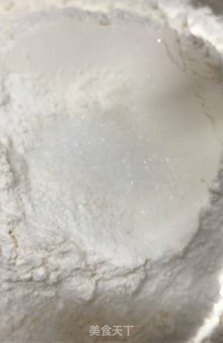 松软大馒头的做法步骤：1
