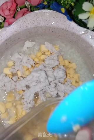 小米瘦肉粥的做法步骤：8
