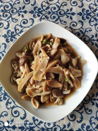 蚝油草菇的做法步骤：7
