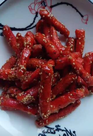 火龙果香酥芝麻条的做法步骤：10