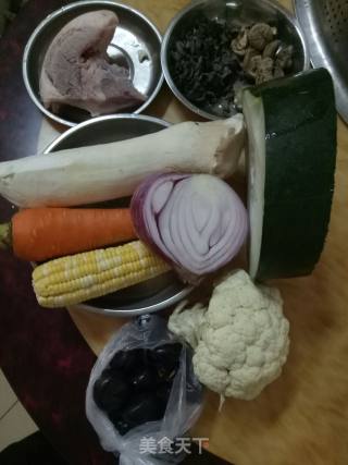 麻辣香锅的做法步骤：1
