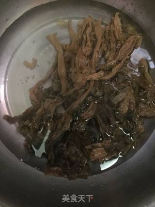 梅菜蒸肉饼的做法步骤：2