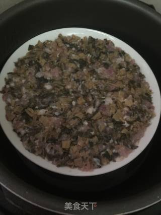 梅菜蒸肉饼的做法步骤：7