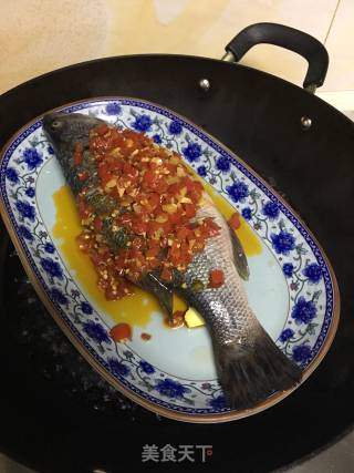 剁椒鲈鱼的做法步骤：8