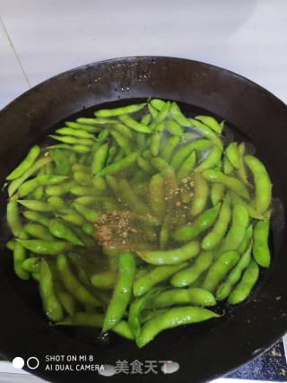 水煮毛豆的做法步骤：2