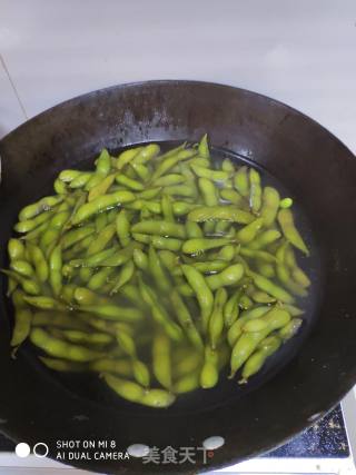 水煮毛豆的做法步骤：4
