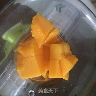 芒果西瓜汁的做法步骤：3