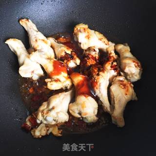 红烧鸡翅根的做法步骤：4