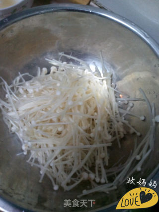 白菜豆芽炖笔管鱼的做法步骤：4