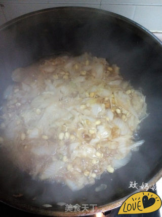 白菜豆芽炖笔管鱼的做法步骤：8