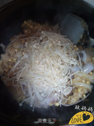 白菜豆芽炖笔管鱼的做法步骤：10