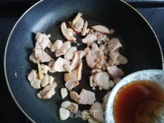 香菇肉片葱炒藕的做法步骤：6