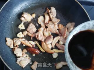 香菇肉片葱炒藕的做法步骤：7