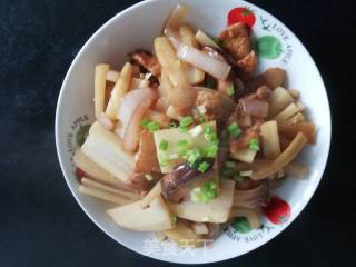香菇肉片葱炒藕的做法步骤：12