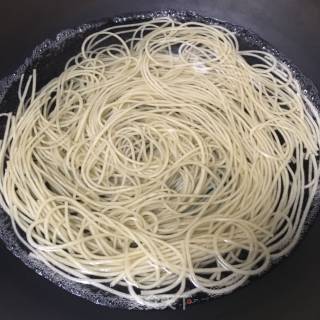 酸辣粉的做法步骤：4
