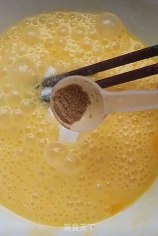 葱香鸡蛋羹的做法步骤：2