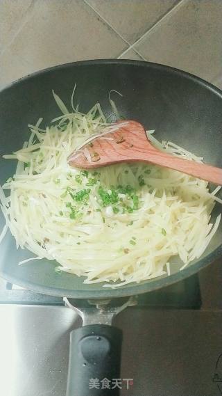 尖椒土豆丝的做法步骤：5