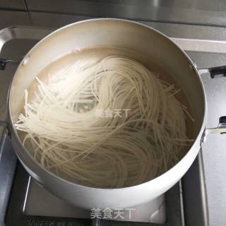 马齿苋鸡蛋面的做法步骤：4