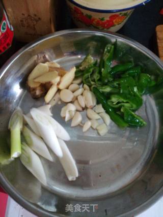 沙湾大盘鸡家常做法的做法步骤：1