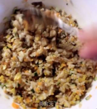多彩肉松饭团的做法步骤：8
