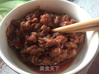 韭菜花炒肉丝的做法步骤：1