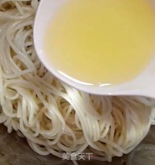 鸡丝凉面的做法步骤：6