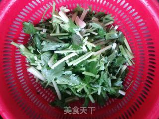芹菜炒肉的做法步骤：2