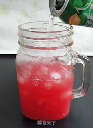 西瓜汽水的做法步骤：7