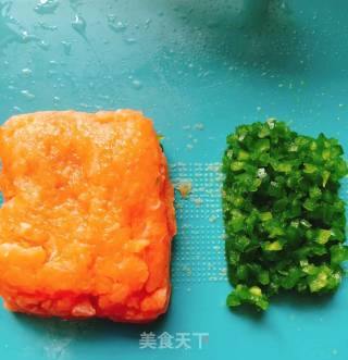 三文鱼馅饺子的做法步骤：4