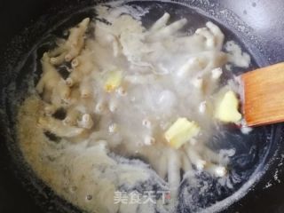 边吃边看球-柠檬鸡爪的做法步骤：4
