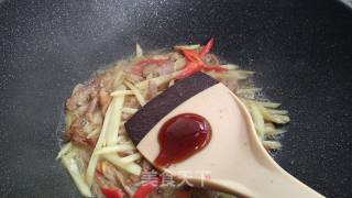 姜丝炒肉的做法步骤：8