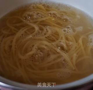 芝麻酱拌意大利面的做法步骤：1