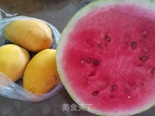 西瓜芒果汁的做法步骤：1