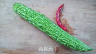 凉拌苦瓜的做法步骤：1